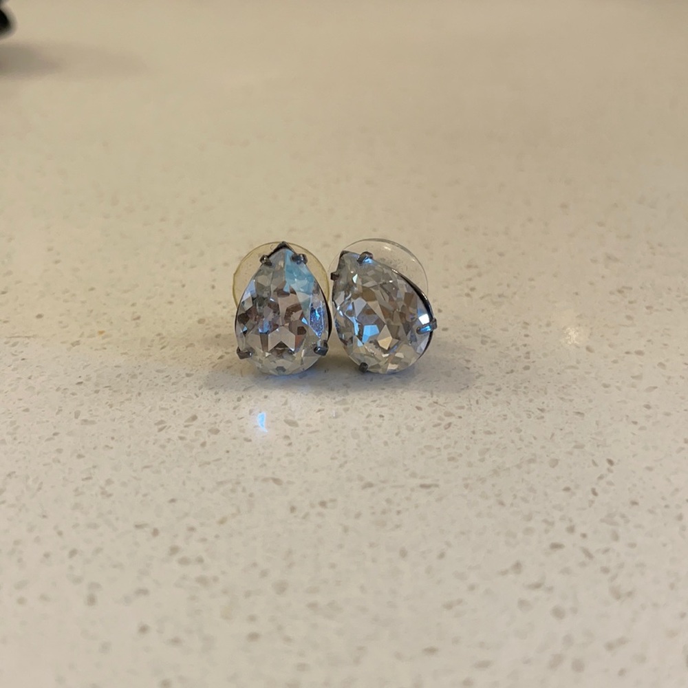Pear shaped cubic zirconia